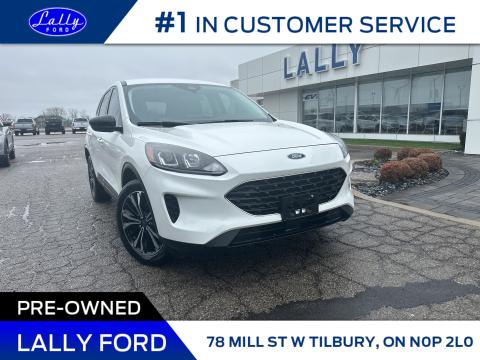 2021 Ford Escape SE, AWD, Nav, One Owner!